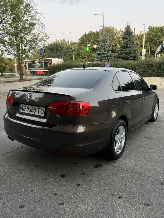 Volkswagen Jetta 2012 2.0TDI, в хорошем состоянии