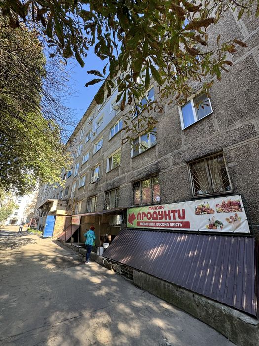 Продам приватизовану кімнату 12й квартал Терра