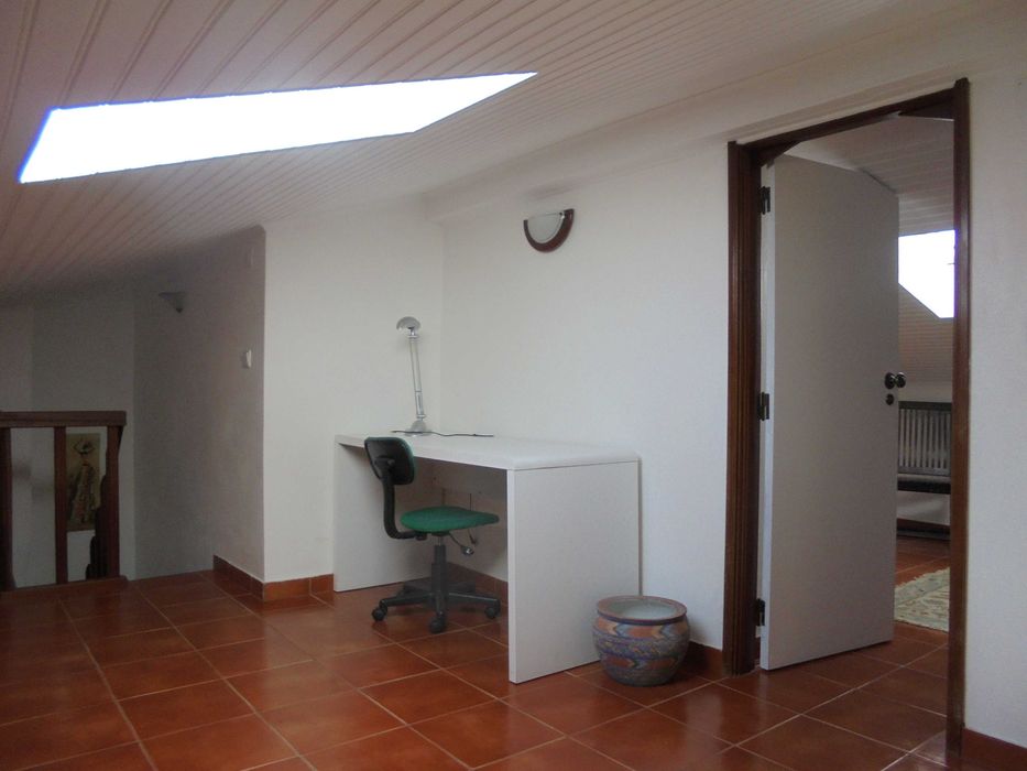 Quarto para arrendamento mensal