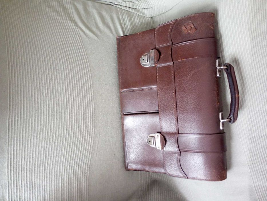 MALA DE COURO, modelo clássico, anos 60.