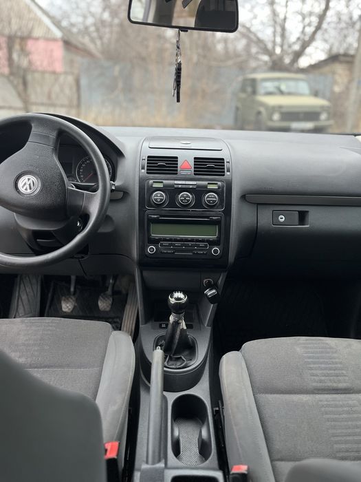 Продам автомобиль Фольксваген Туран