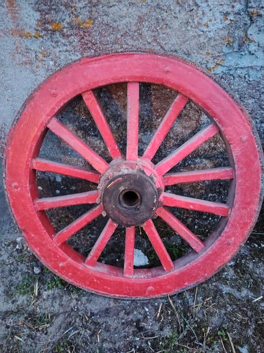 Rodas de carroça de bois antigas
