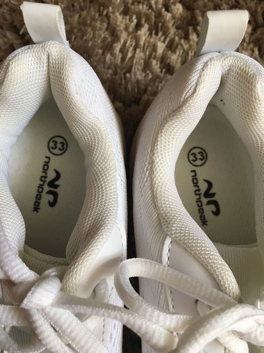 Sneakersy białe rozmiar 33