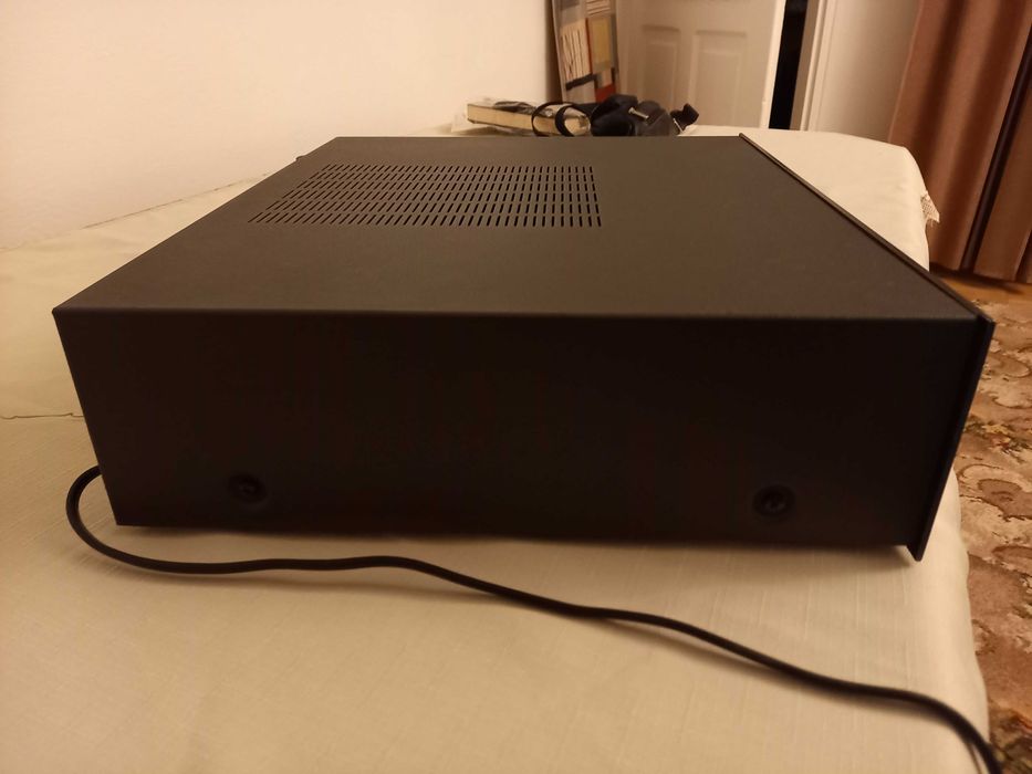 Amplituner ROTEL RX-1010