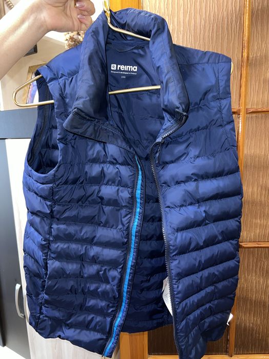 Продам демисизонную куртку 2в1 на мальчика фирмы reima, рост 158