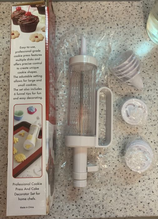 Кондитерський шприць з насадками новий