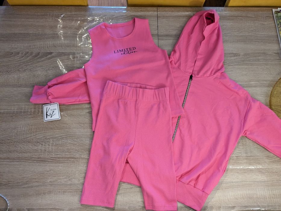 Zestaw bluza, top, kolarki
