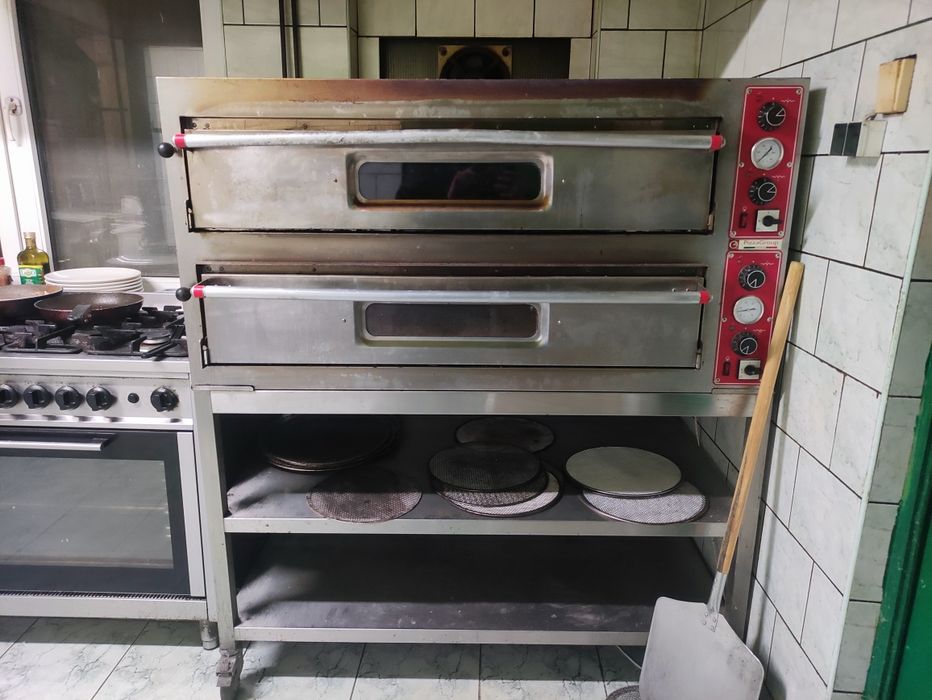 Piec do pizzy Pizzagroup włoski dwukomorowy 20 kW rocznik 2018