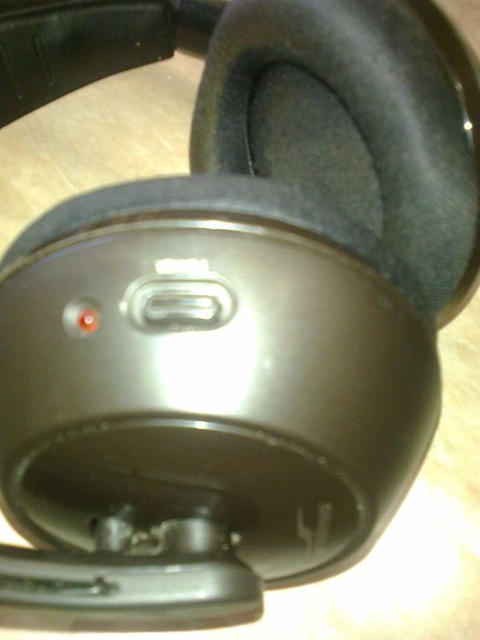 Без проводные наушники