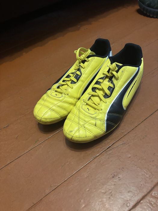 Продам бутси пума 40р