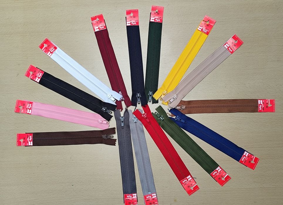 Lote de 15 fechos de correr