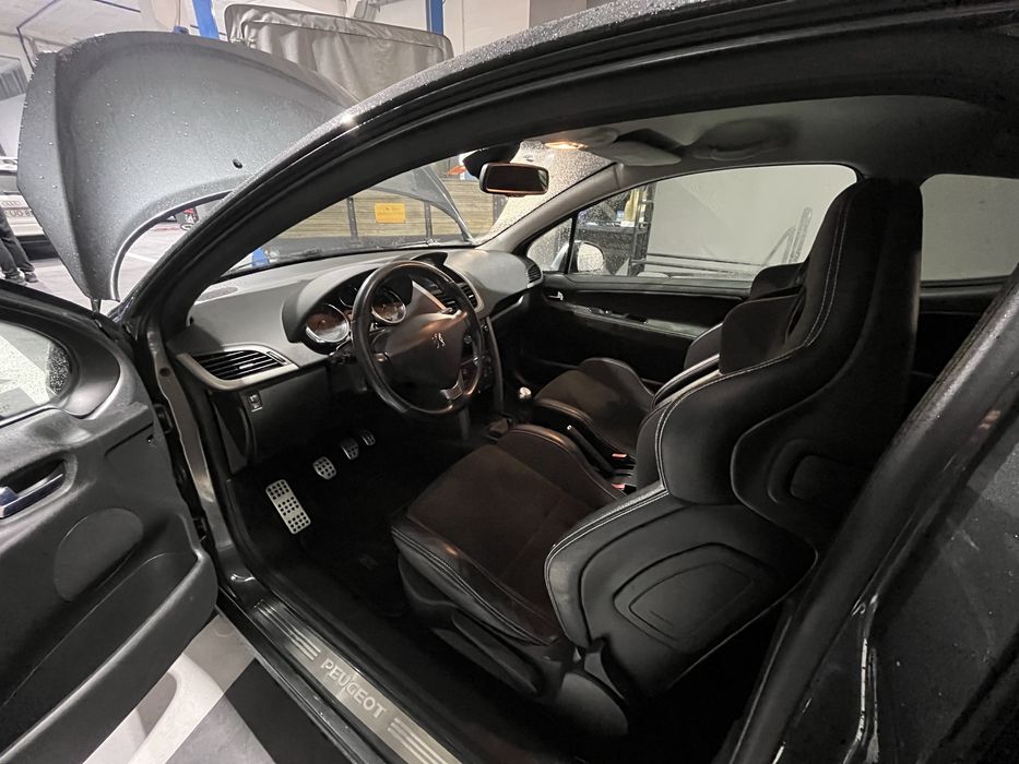 Vendo Interior completo Peugeot 207 GTI