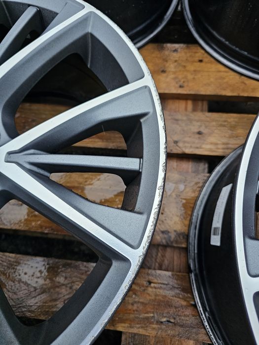 4x Felgi aluminiowe Volvo 5x108 19"