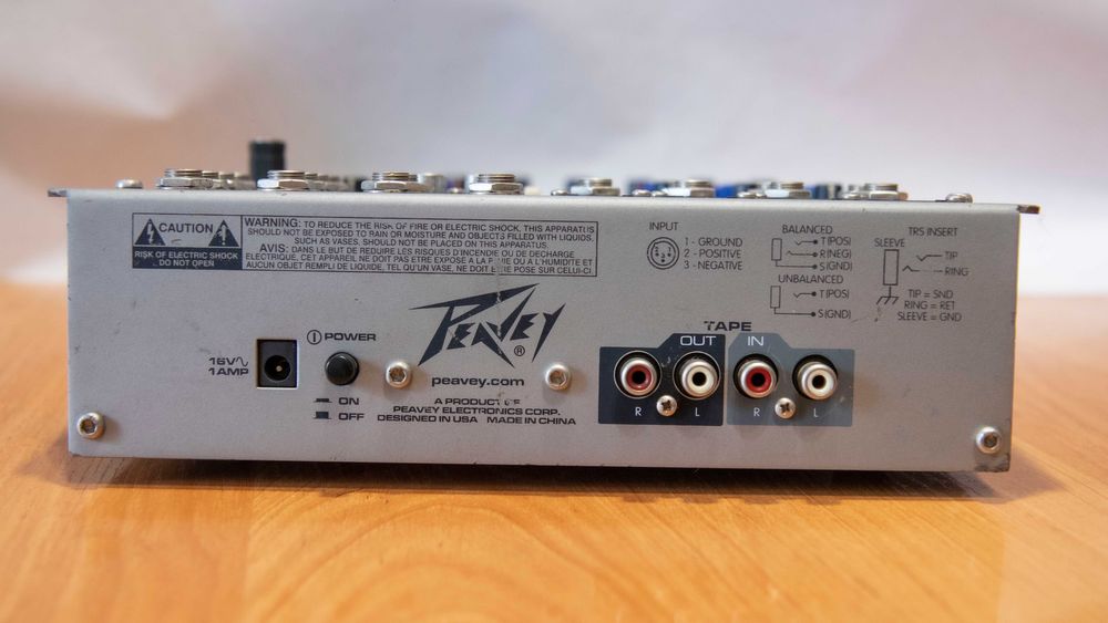 Микшерный пульт Peavey PV8 4mono+2stereo.