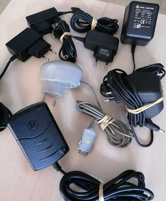 Carregadores de telemóveis antigos, lote por 10€