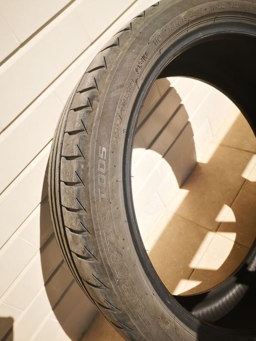 1 Pneu 225/40 R19 Bridgestone Turanza T005
