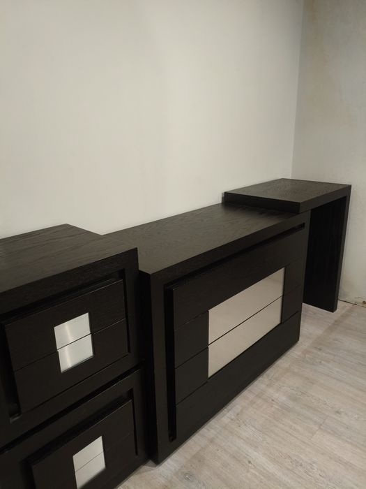 Conjunto de cómoda, 2 mesas de cabeceira e espelho