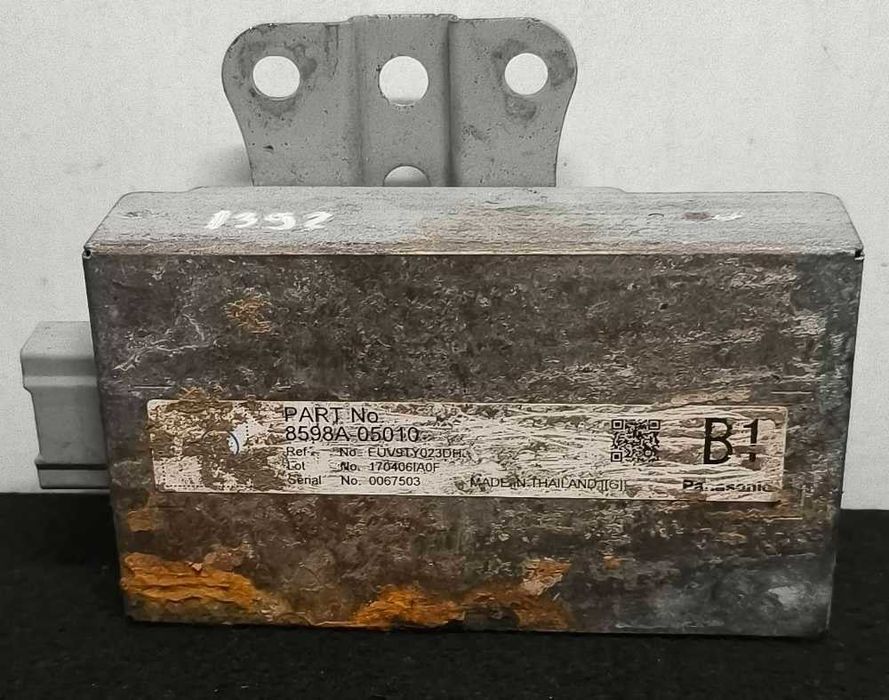 Módulo Eletrónico 8598A-05010 - TOYOTA AVENSIS três volumes