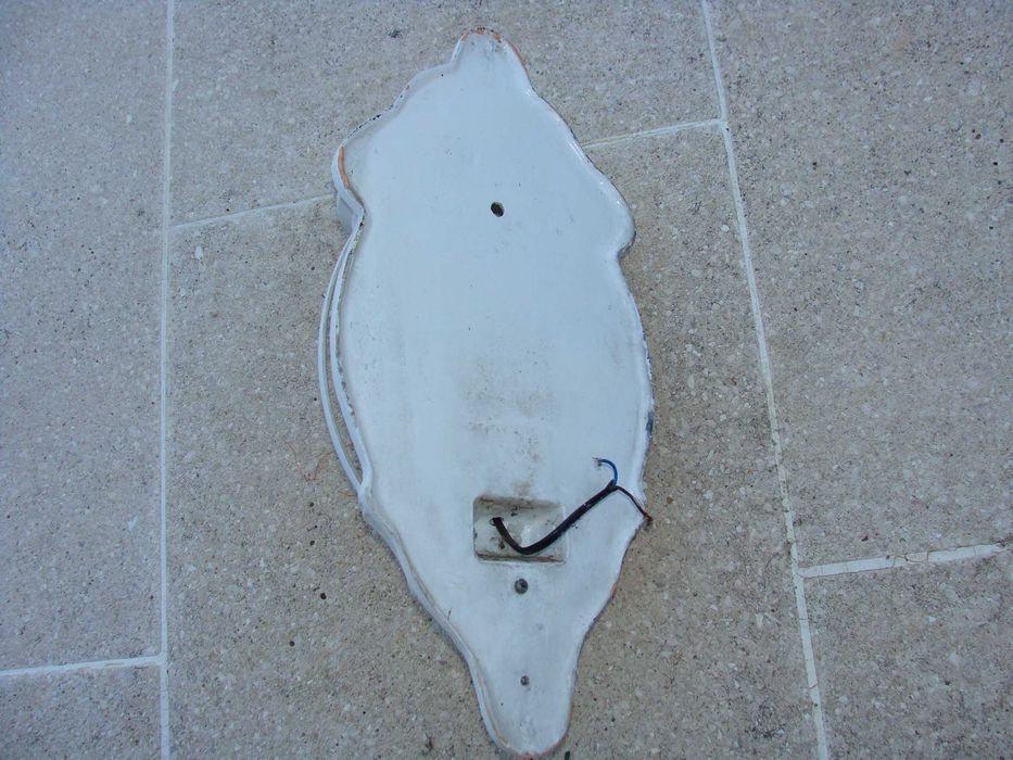 Candeeiro Branco de Parede com Vidro