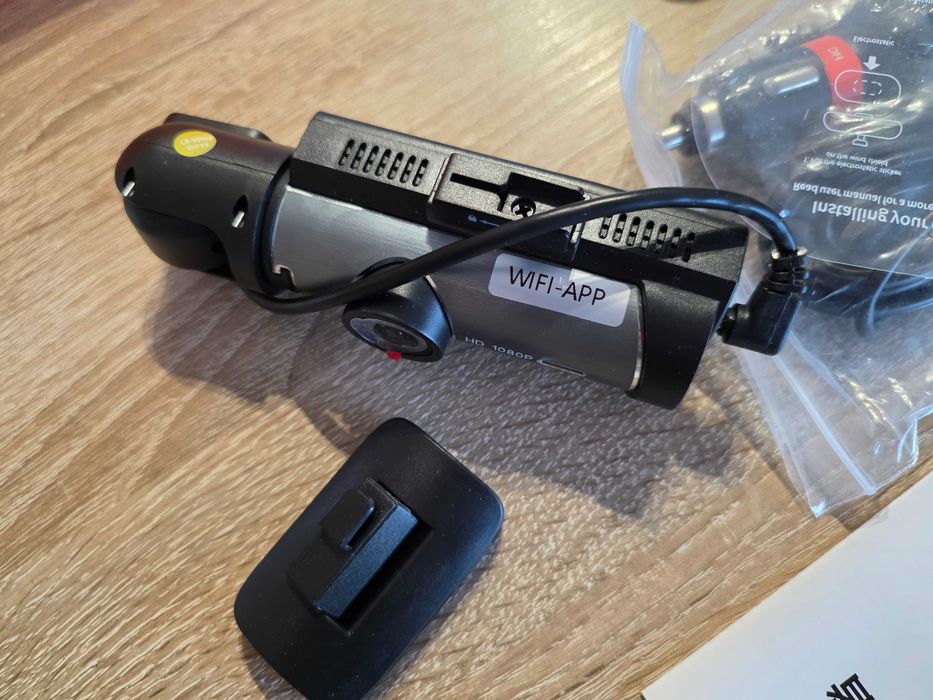 Nowy wideo rejestrator jazdy dual kamera, kamera samochodowa