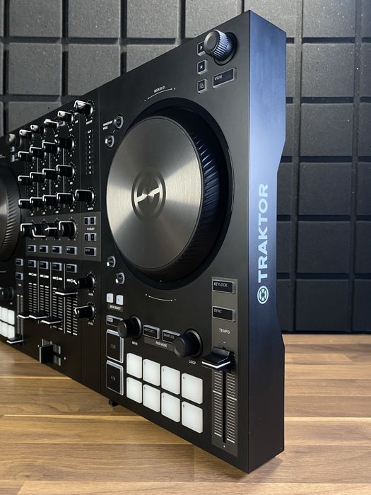 NI Traktor Kontrol S3 MK3 (Доставим курьером - БЕСПЛАТНО!)