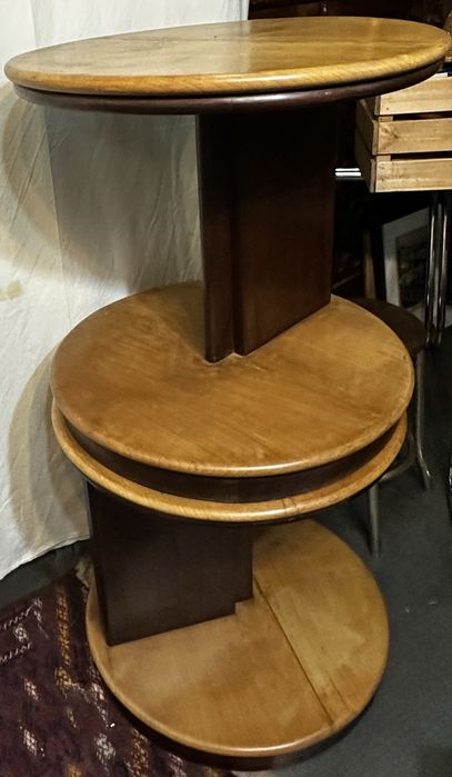 Par de Mesas de Apoio Art Déco em Madeira Maciça