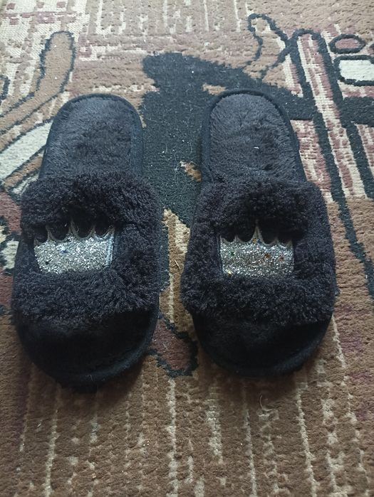Шапки одним лотом.