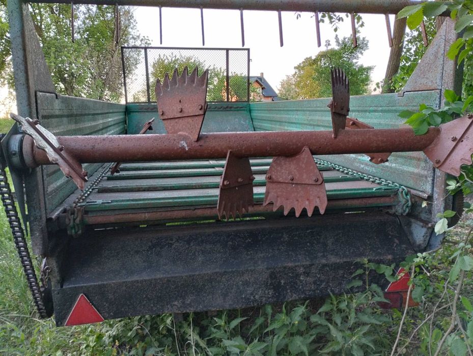 Rozrzutnik obornika jednoosiowy