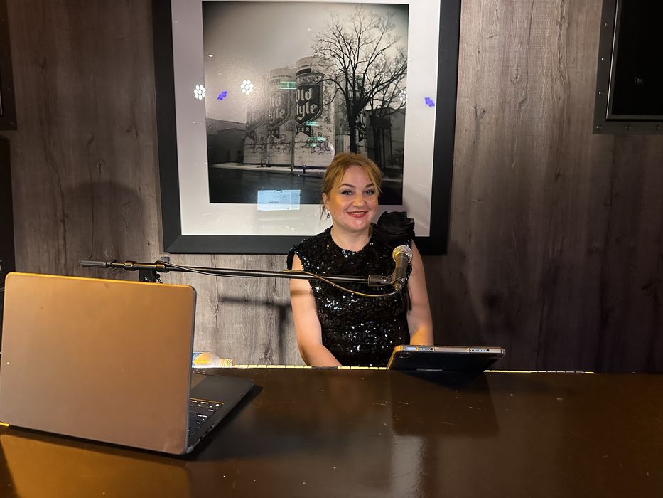 Музикант , Піаніст , Джаз , Вокаліст