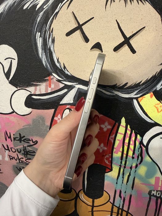 iPhone 16 Pro 128 Gb Neverlock + AirPods Pro 2