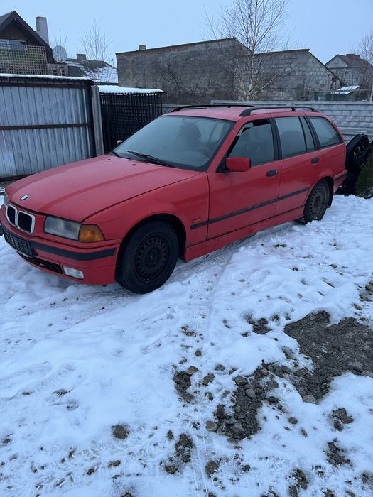 Sprzedam na części bmw e36  dyfer mała glowa półosie