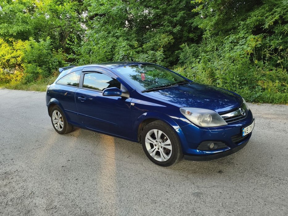 Opel Astra H GTC
