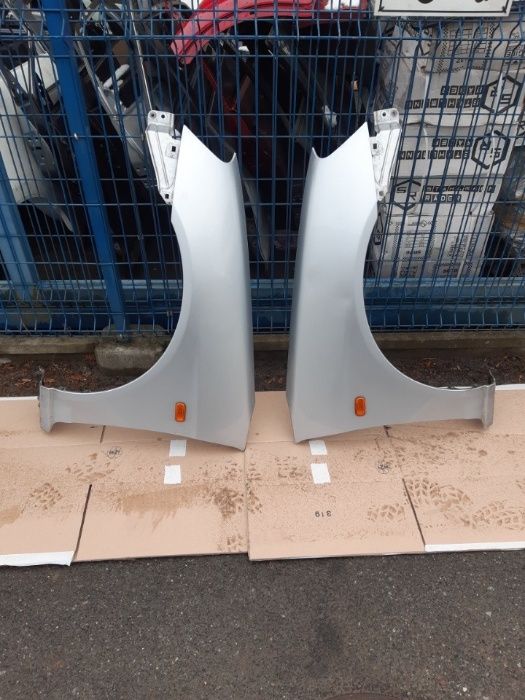 Honda Civic VII 4d Sedan 2001- Błotnik nh623m