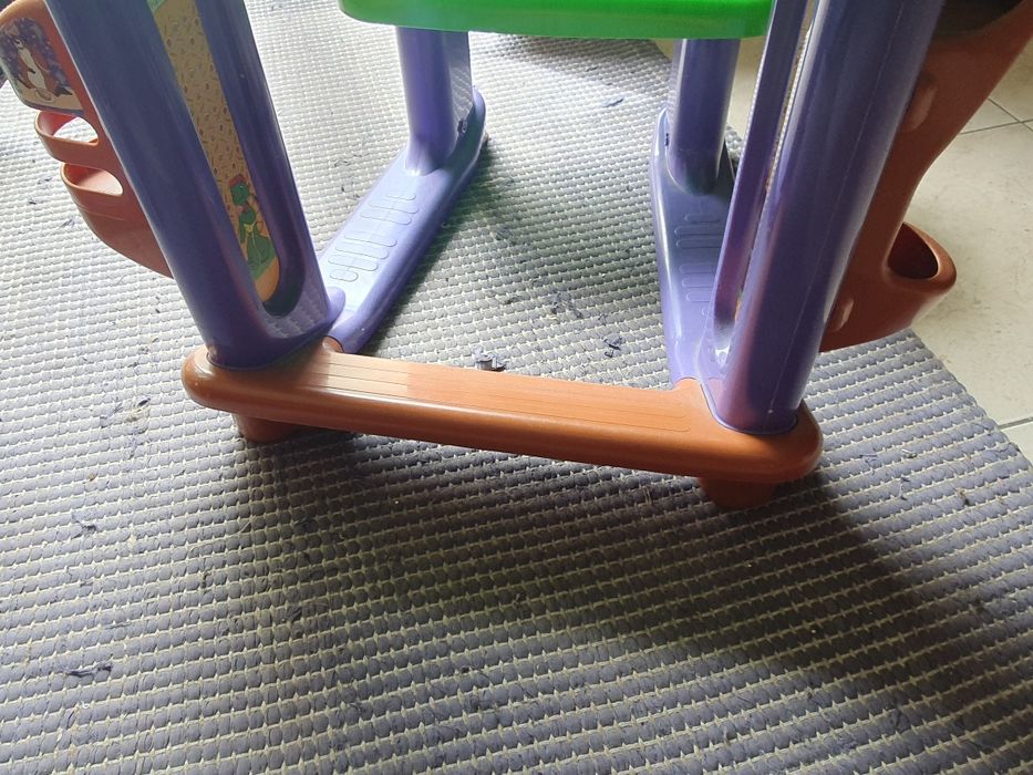 Secretária infantil