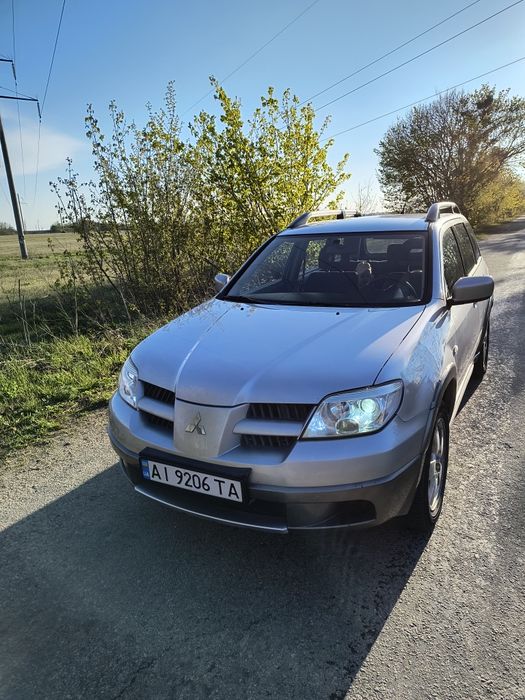 Продам Mitsubishi  Outlander 1
