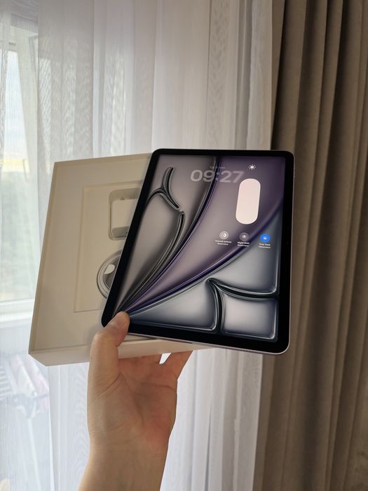 iPad Air 11” M3 128GB (2024) | Ідеальний стан | Повний оригінальний комплект