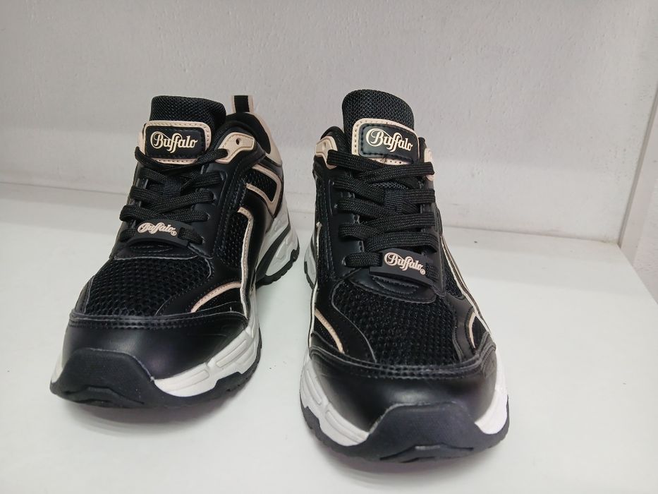Кросівки  41-40  р/26 см Buffalo  оригинал