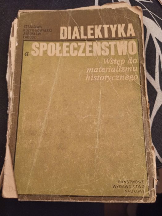Dialektyka, a społeczeństwo