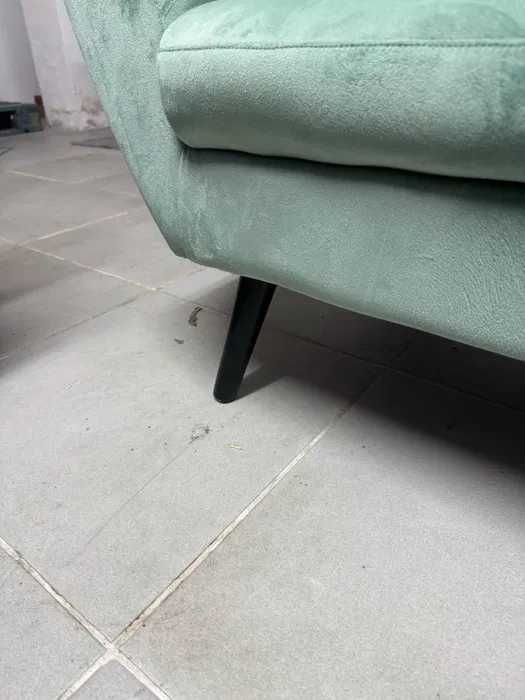 Sofá Verde de Veludo