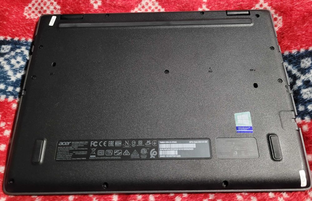 Acer TravelMate Spin B3