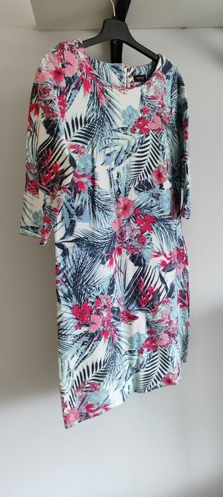 Sukienka floral L 40 rękawy 3/4 strukturalna