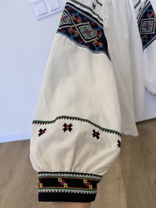 Вишиванка жіноча s svarga