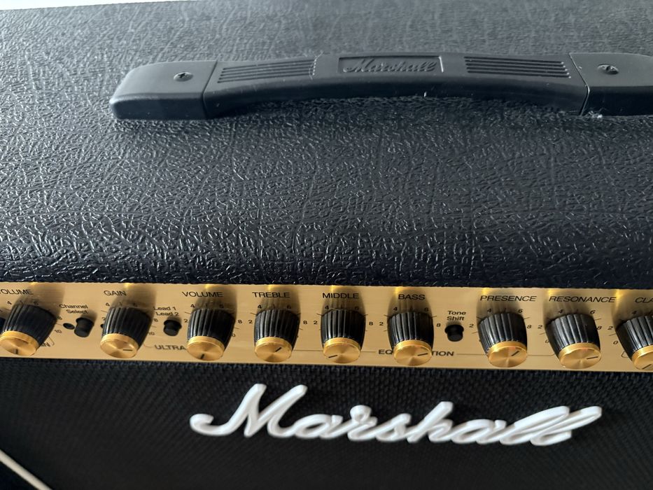 Wzmacniacz lampowy Marshall DSL 40C stan Bardzo Dobry !