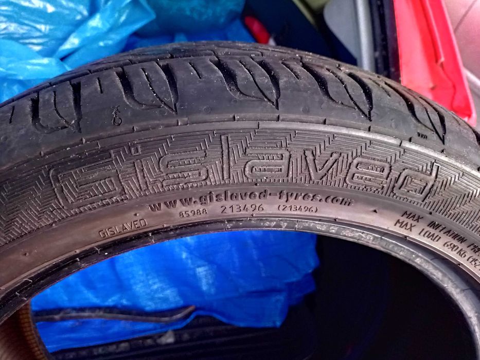 Sprzedam używane opony letnie 215 50 17 Kleber i Gislaved