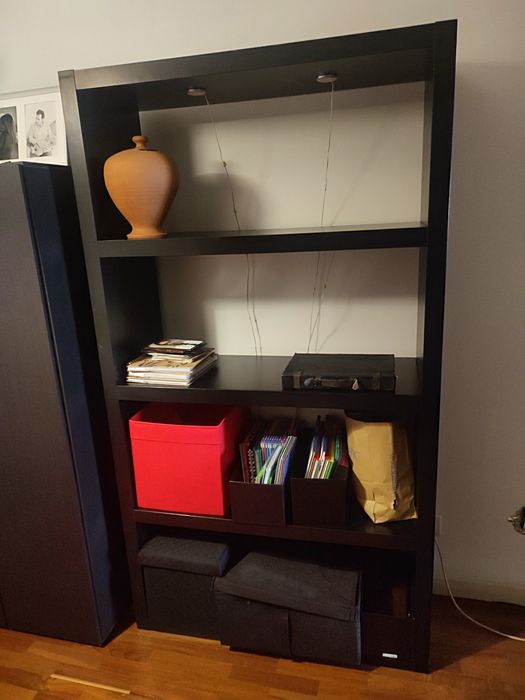 Estante IKEA preto