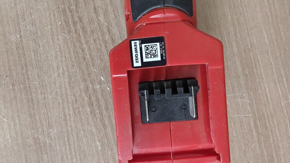 Akumulatorowe nożyce do gałęzi Einhell GE-LS 18 Li Solo stan nieznany