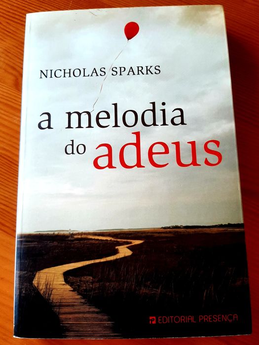 Livro ' A melodia do adeus '