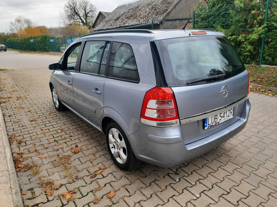 Wyprzedaż 1.6 benzyna 7 osobowy ważne opłaty