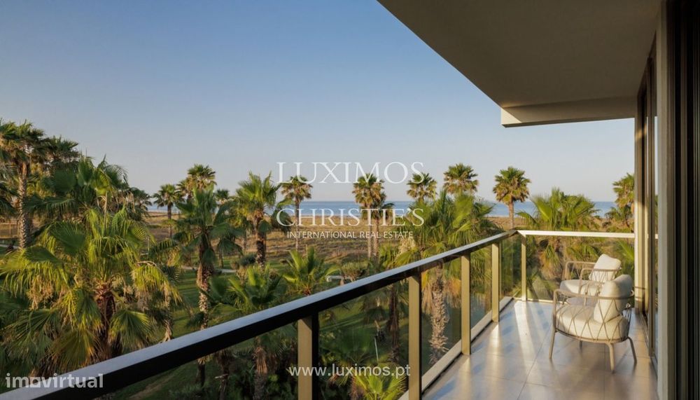 Apartamento T1+1 à venda com acesso direto à praia dos Salgados, Alg