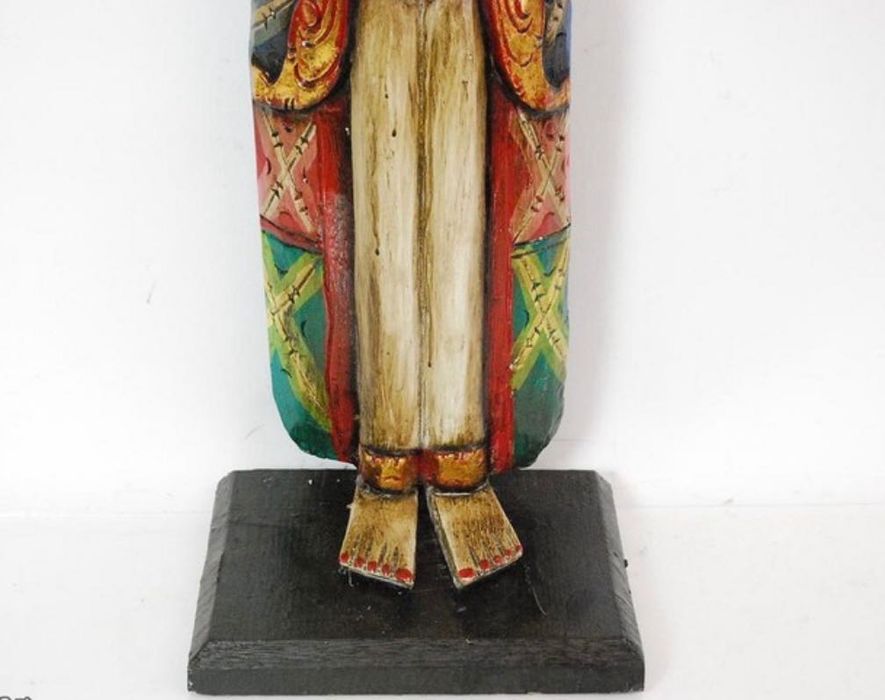 Linda escultura em madeira , 108 cm x 25 cm